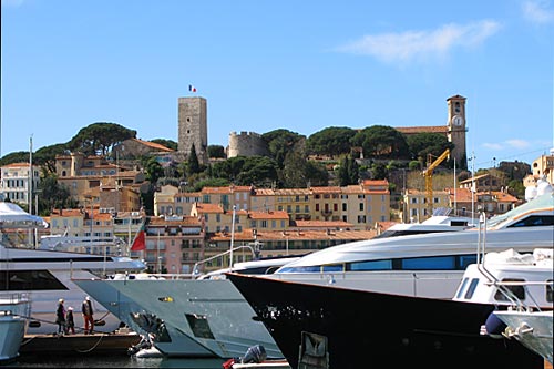 Cannes Le Suquet with boats and yatch