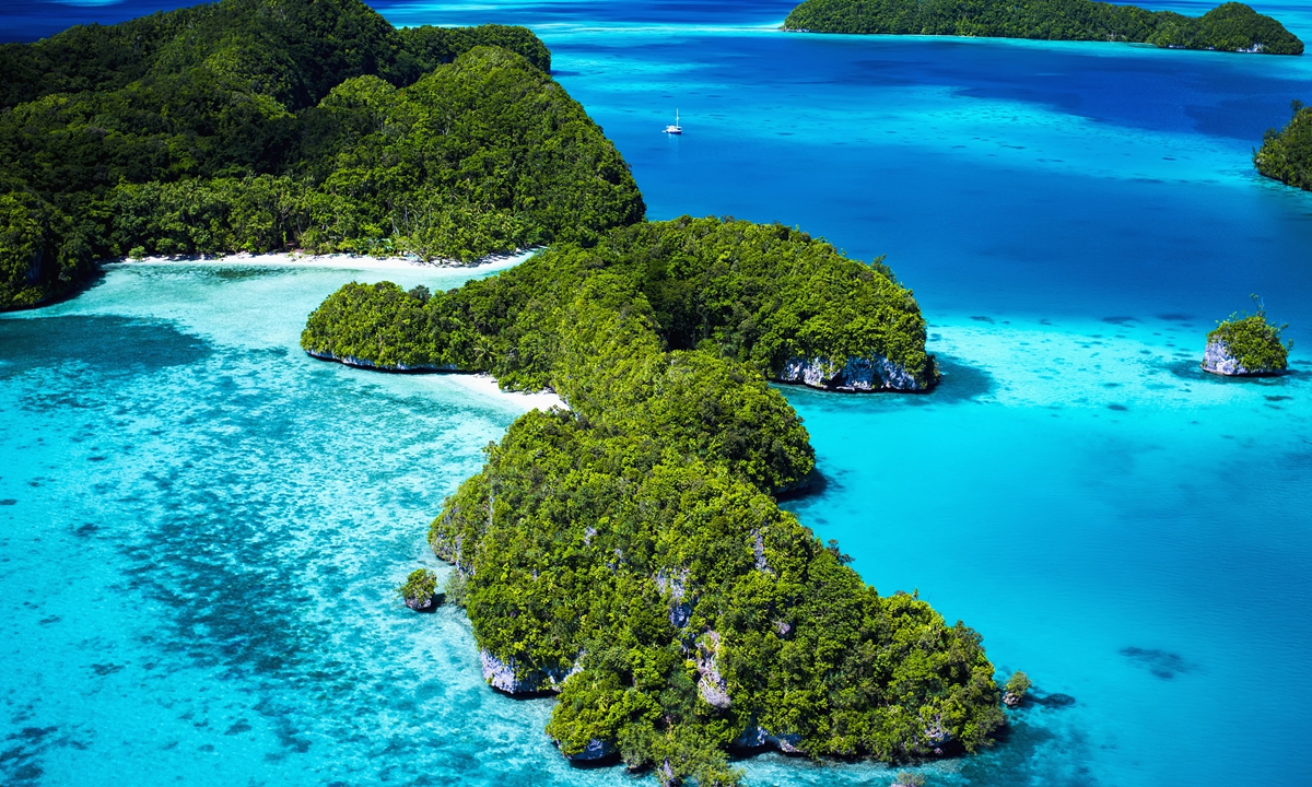 South Pacific Islands Map - The Scattered Paradise Islands