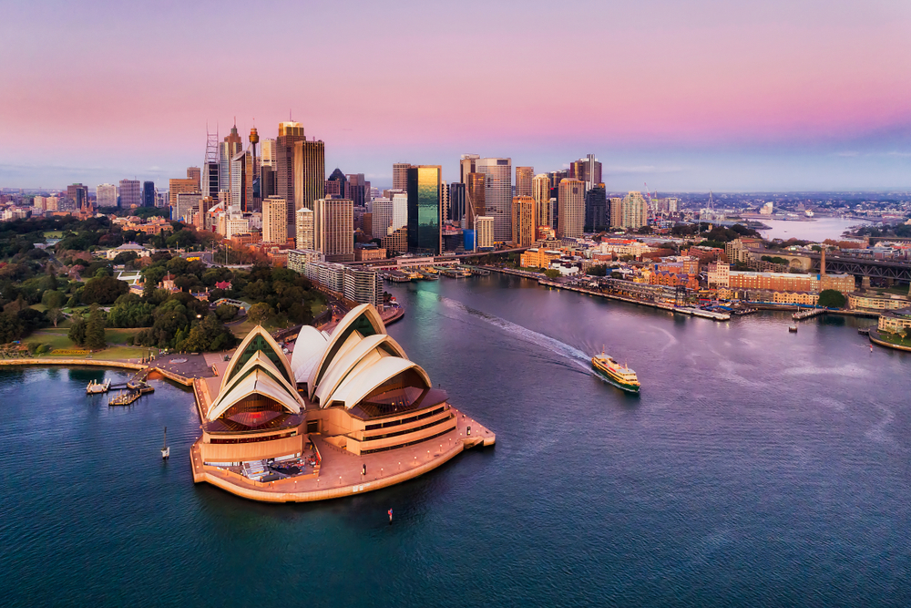 A Walkthrough To The Five Must-See Destinations When You Travel To Australia