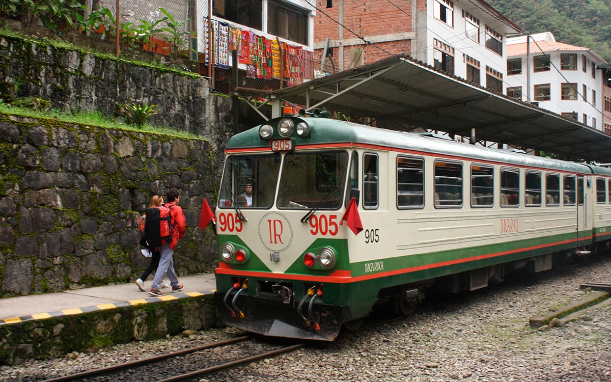 Inca Rail First Class