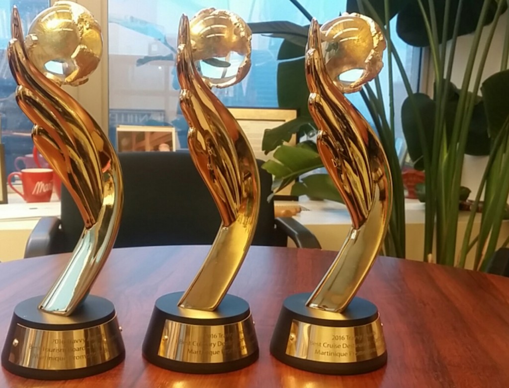 Travvy Awards Trophies