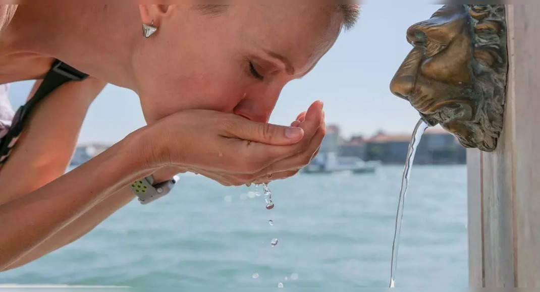 Venice Requests Travelers' Assistance In Reducing Pollution