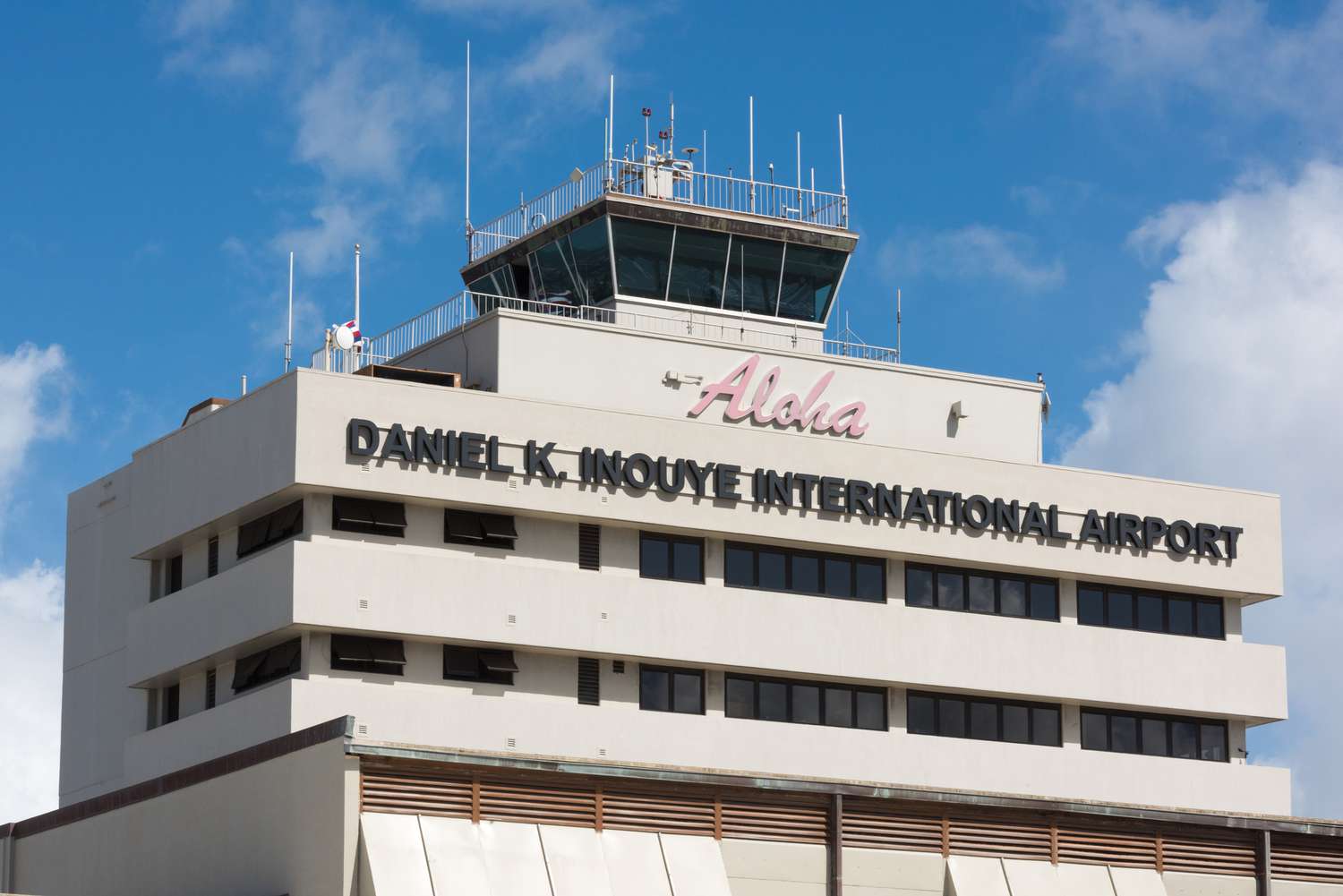 Gates At Hawaii's Busiest Airport Are Closed Because Of A Bed Bug ...