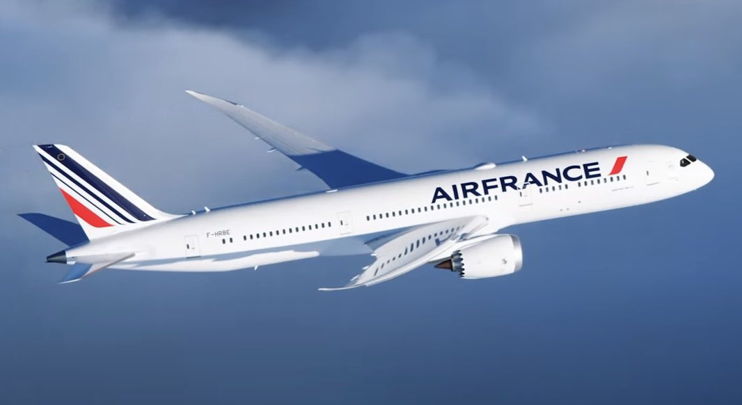 Air France airplane flying